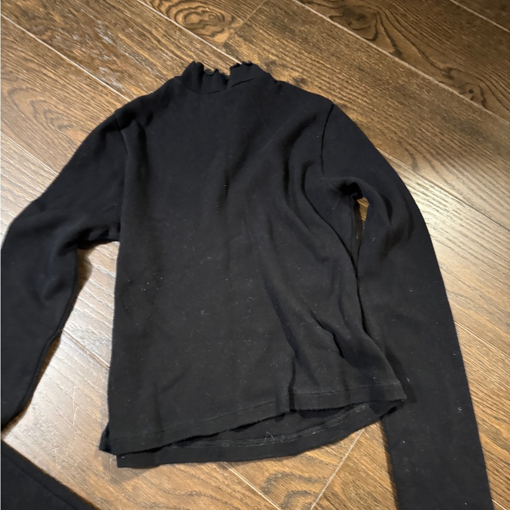 7 Brandy Melville tops in a bundle